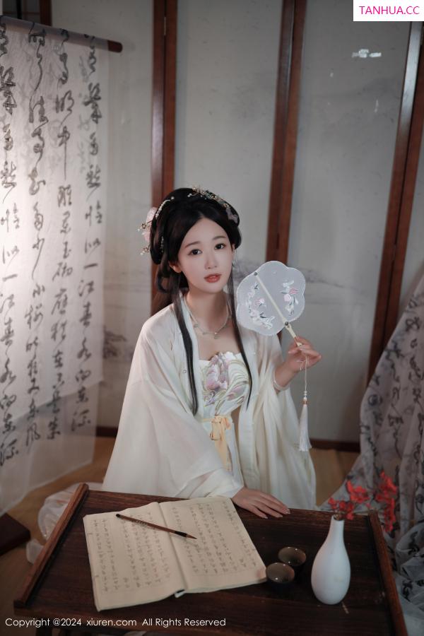 唐安琪  [XiuRen]高清写真图 2024.07.22 No.8898 唐安琪 丝袜美腿第2张图片